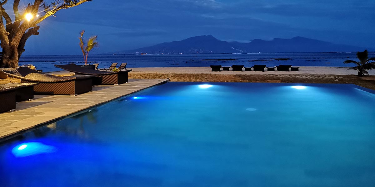 lagoon dream : Moorea - Villa piscine vue Tahiti